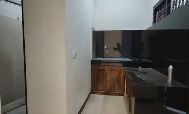 Sale rumah one gate 2lt 120m2 hanya 50mtr dari utama buana raya jl5mtr