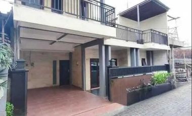 Sale rumah one gate 2lt 120m2 hanya 50mtr dari utama buana raya jl5mtr
