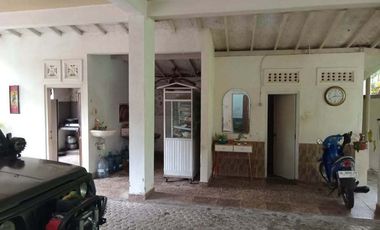 For sale rumah etnik bali 2lt 265m2 cekomaria peguyangan jl5mtr aspal