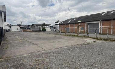 ARRIENDO TERRENO DENTRO DE COMPLEJO SECTOR LA KENNEDY