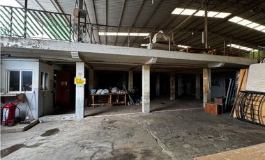 Se Renta Bodega sobre av. Talleres Cancún Q.roo