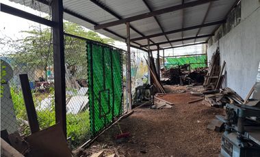 Se Renta Bodega sobre av. Talleres Cancún Q.roo