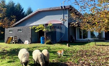 propiedad multifuncional turística y vitivinícola