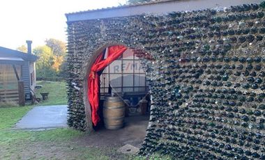 propiedad multifuncional turística y vitivinícola