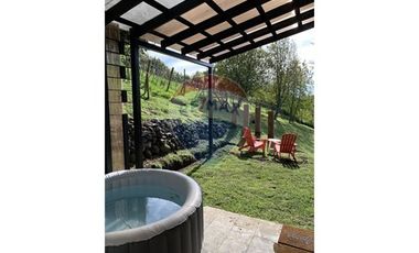 propiedad multifuncional turística y vitivinícola