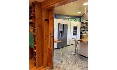 propiedad multifuncional turística y vitivinícola