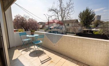 CASA SECTOR COLEGIO SAN IGNACIO/ SAN GABRIEL