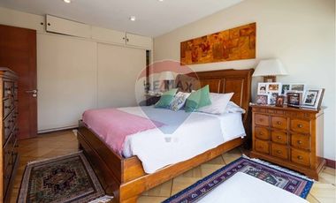 CASA SECTOR COLEGIO SAN IGNACIO/ SAN GABRIEL