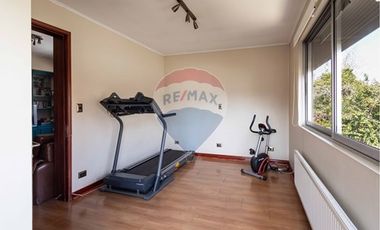 CASA SECTOR COLEGIO SAN IGNACIO/ SAN GABRIEL