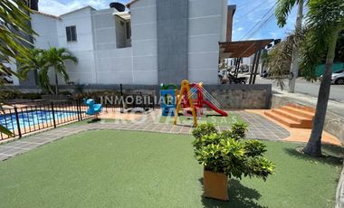 VENTA de CASAS en LOS PATIOS