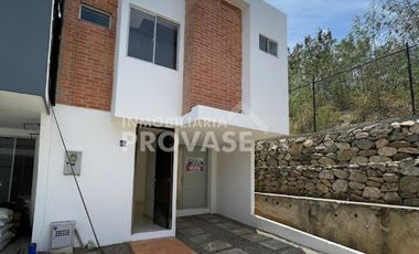 VENTA de CASAS en LOS PATIOS