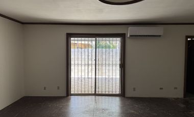 Amplia propiedad en renta, ideal para uso corporativo