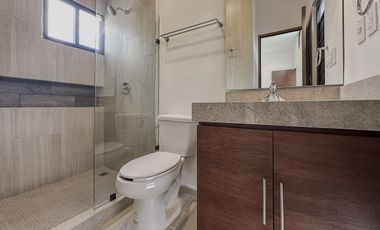 Casa en venta de 4 habitaciones con detalles de lujo en Bosques de Conkal 3