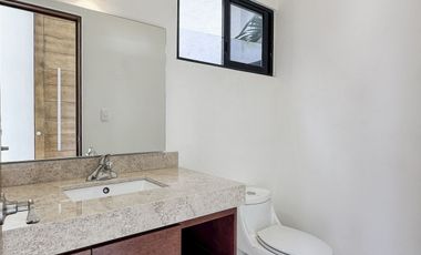 Casa en venta de 4 habitaciones con detalles de lujo en Bosques de Conkal 3