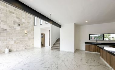 Casa en venta de 4 habitaciones con detalles de lujo en Bosques de Conkal 3