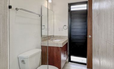 Casa en venta de 4 habitaciones con detalles de lujo en Bosques de Conkal 3