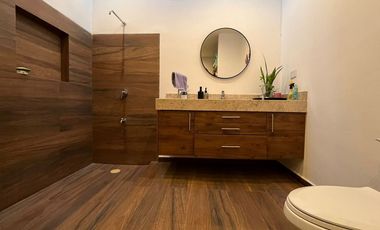 HERMOSA CASA DE UN PISO EN VENTA EN MERIDA YUCATAN.