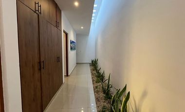 HERMOSA CASA DE UN PISO EN VENTA EN MERIDA YUCATAN.