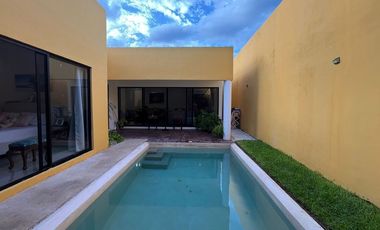 HERMOSA CASA DE UN PISO EN VENTA EN MERIDA YUCATAN.