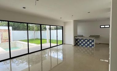 Casa de 4 recamaras en privada al norte de la ciudad