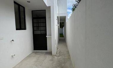 Casa de 4 recamaras en privada al norte de la ciudad