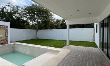 Casa de 4 recamaras en privada al norte de la ciudad