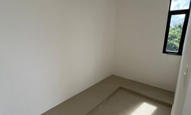 Casa de 4 recamaras en privada al norte de la ciudad