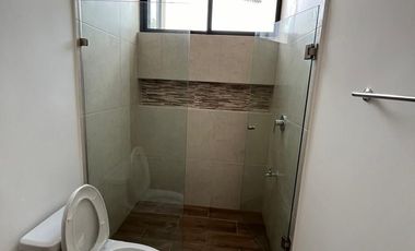 Casa de 4 recamaras en privada al norte de la ciudad