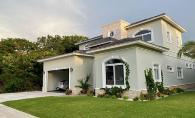 Casa en Venta en Jardines de Rejoyada, Mérida, Yucatán