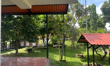 CASA CAMPESTRE EN ARRIENDO AMOBLADA/VIA MORELIA/PEREIRA