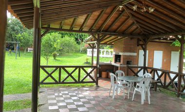 CASA CAMPESTRE EN ARRIENDO AMOBLADA/VIA MORELIA/PEREIRA