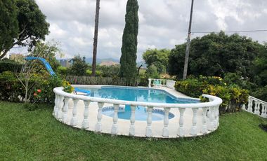 CASA CAMPESTRE EN ARRIENDO AMOBLADA/VIA MORELIA/PEREIRA