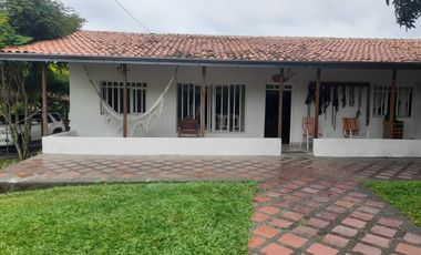 CASA CAMPESTRE EN ARRIENDO AMOBLADA/VIA MORELIA/PEREIRA