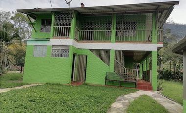 CASA EN VENTA TENA CUNDINAMARCA 170M²