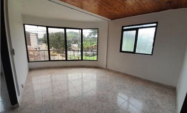 SE VENDE CASA CON VIVIENDAS INDEPENDIENTES EN CARTAGO