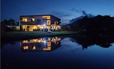 Casa Amoblada en Arriendo en San Antonio Vía La Ceja