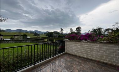 Casa Amoblada en Arriendo en San Antonio Vía La Ceja