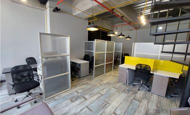 Renta de Oficina en Centro Comercial Santa Fe, Bogotá