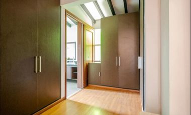 Se vende hermosa casa campestre ,en cerritos vía la Virgina.