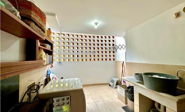 Casa para la venta en altos del Poblado