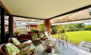 Casa para la venta en altos del Poblado