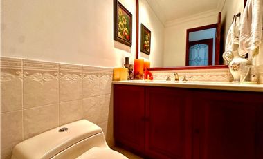 Casa para la venta en altos del Poblado