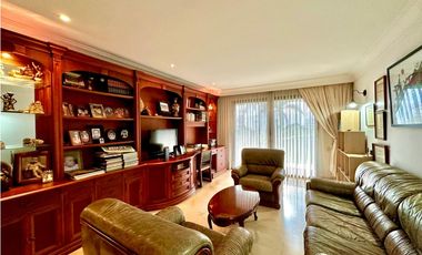 Casa para la venta en altos del Poblado