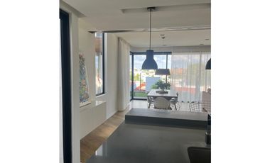 Casa en Renta Lomas I Amueblada Cochera Techada Estudio