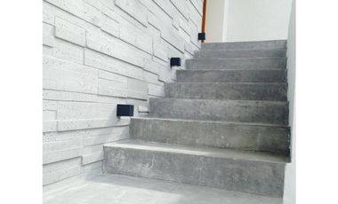 Casa en Renta Lomas I Amueblada Cochera Techada Estudio