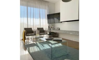 Casa en Renta Lomas I Amueblada Cochera Techada Estudio