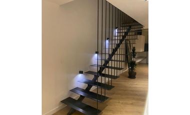 Casa en Renta Lomas I Amueblada Cochera Techada Estudio