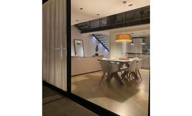 Casa en Renta Lomas I Amueblada Cochera Techada Estudio