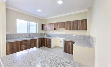 Venta de casa a estrenar en Manta aplica a MITI MITI