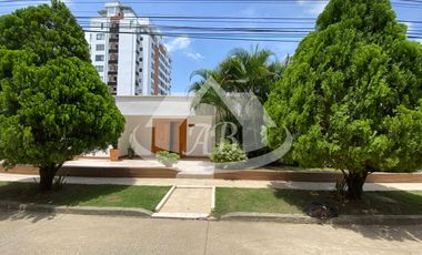 CASA EN ARRIENDO PARA USO COMERCIAL |9306